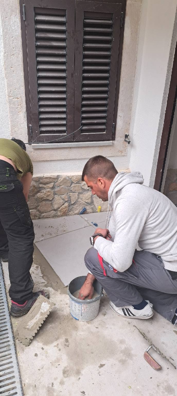 ZAVRŠNI ISPIT I DODJELA UVJERENJA – OBLAGANJE KERAMIKOM